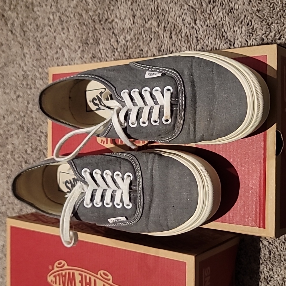 Van's